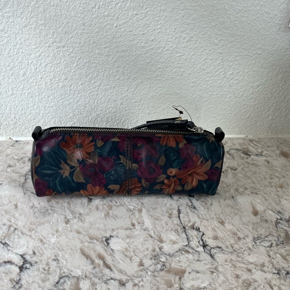 Patricia Nash Black Cosmetic Bag with Floral Design - Picture 4 of 8